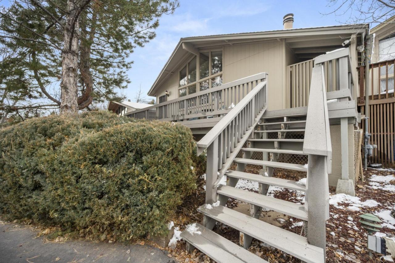 Country Club Flagstaff Home With View Of Golf Course Exterior photo